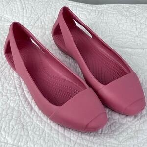 Crocs Women's Size 8 Pink Ballet Flat Pointed Toe Summer Beach Vacation Sandal